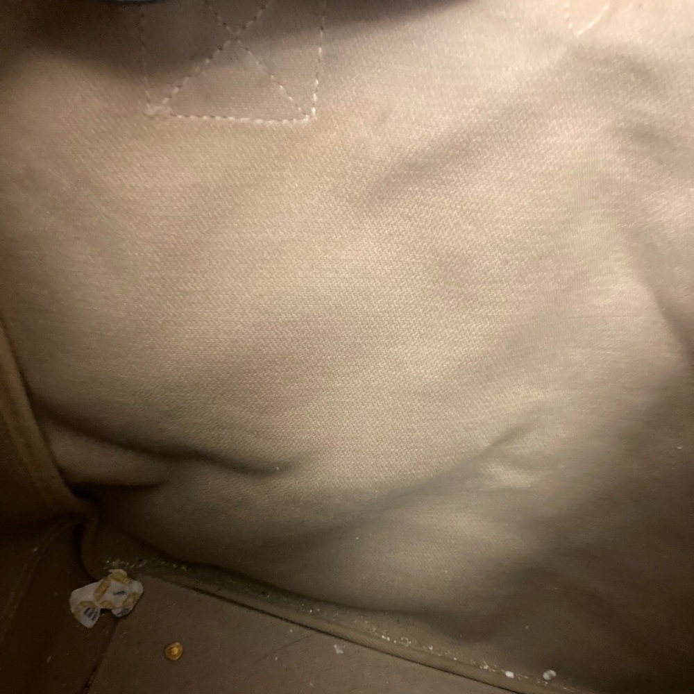 Dooney & Bourke Heart Print Tote Bag - Picture 9 of 10